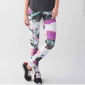 Lululemon Speed Tight III Leggings in Pigment Wave Multi size 8 white